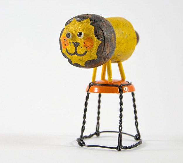 Artesanato Infantil: Brinquedos com Rolhas Recicladas