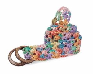 Guia Completo: Como Transformar Sacolas Plásticas em Arte Funcional