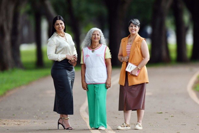 Guia Completo: Como Iniciar no Ativismo Feminino Hoje