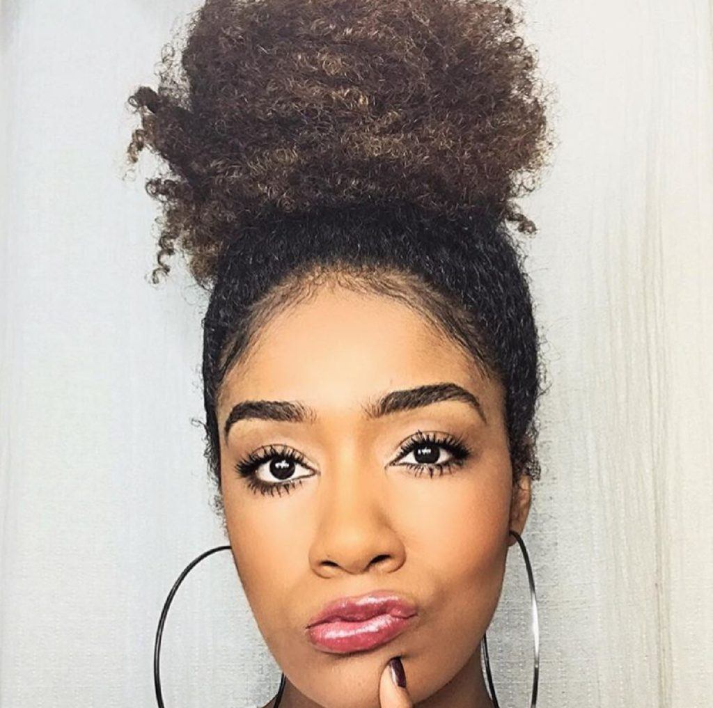 Baby hair em coque
