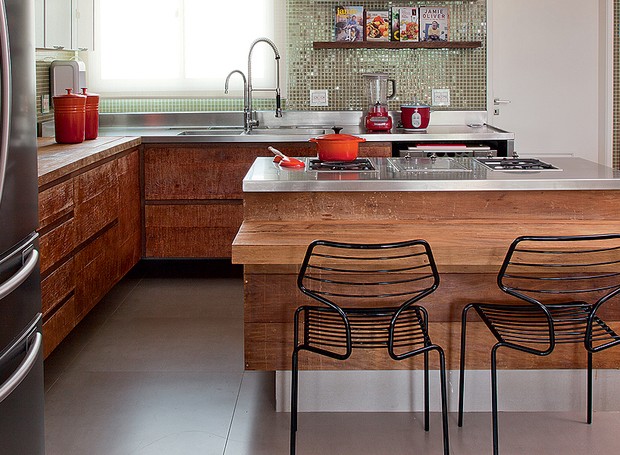 Manutenção e Cuidados Essenciais para Prolongar a Vida da sua Bancada Rústica