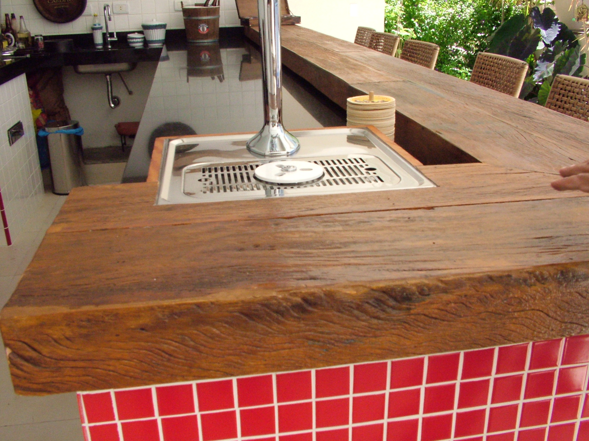 Bancada Ilha de Cozinha em Madeira de Demolição: Modelos e Inspirações