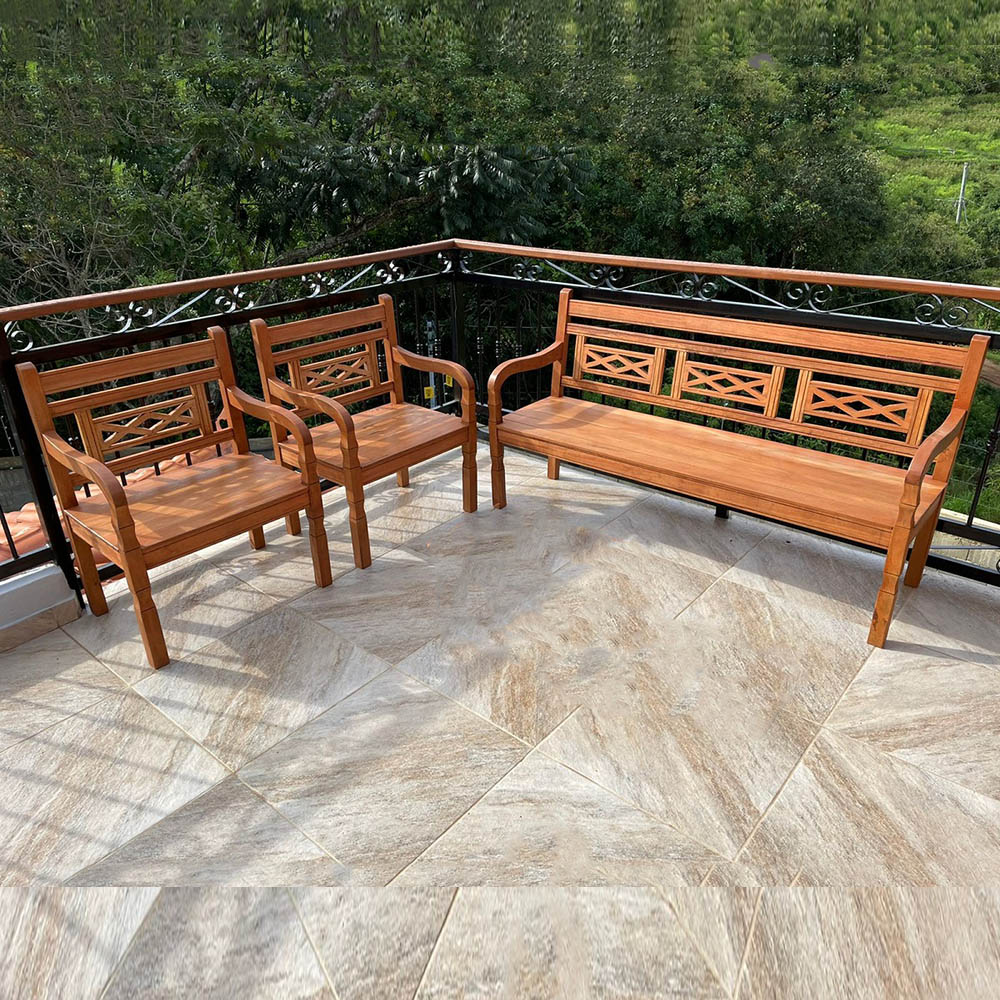 melhor banco para varanda exposta ao tempo