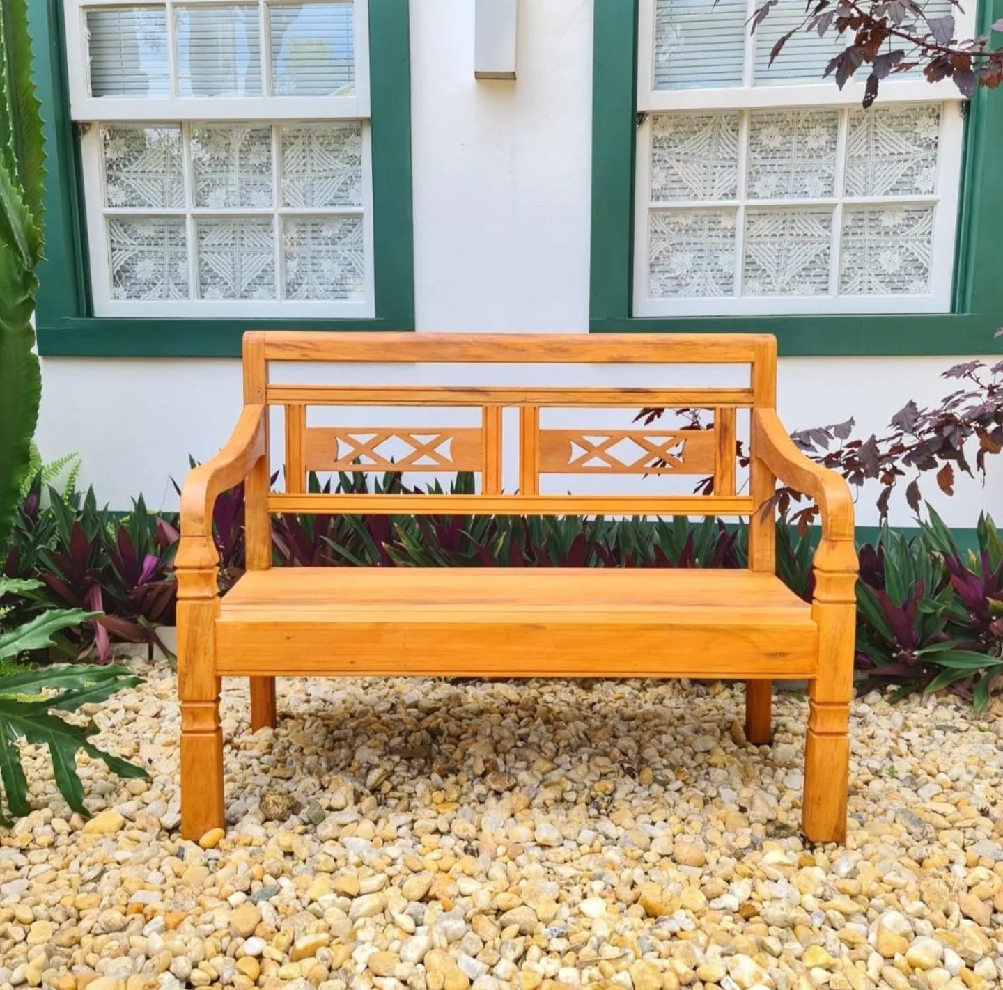 bancos de ipê para jardim resistentes à chuva