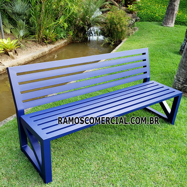 banco namoradeira pequeno para varanda de apartamento