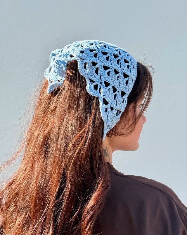 Bandana de Crochê: 5 Formas Criativas de Usar no Verão