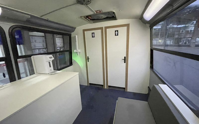 Guia Completo para Construir um Banheiro em Skoolie