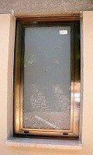 banheiro com janela maxim ar de aluminio