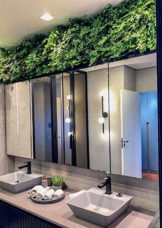 Manutenção de Jardins Verticais no Banheiro: Dicas Essenciais para a Saúde das Plantas