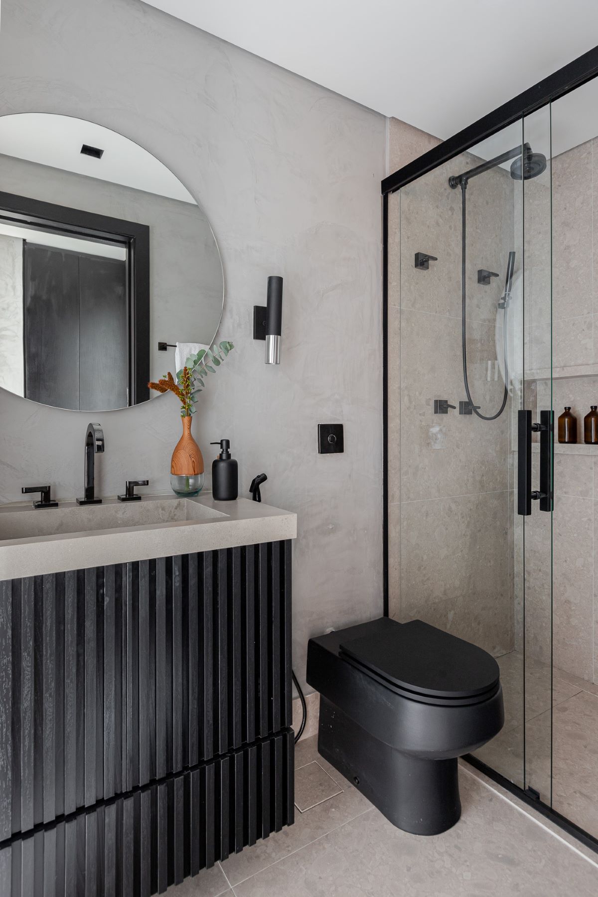 banheiro industrial moderno