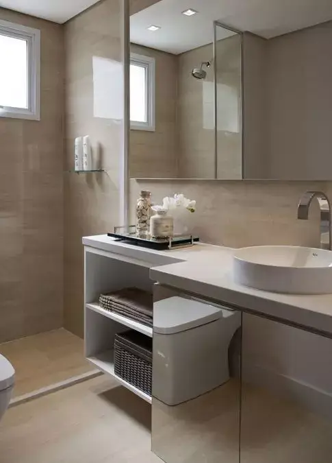 custo beneficio azulejo so no box banheiro pequeno