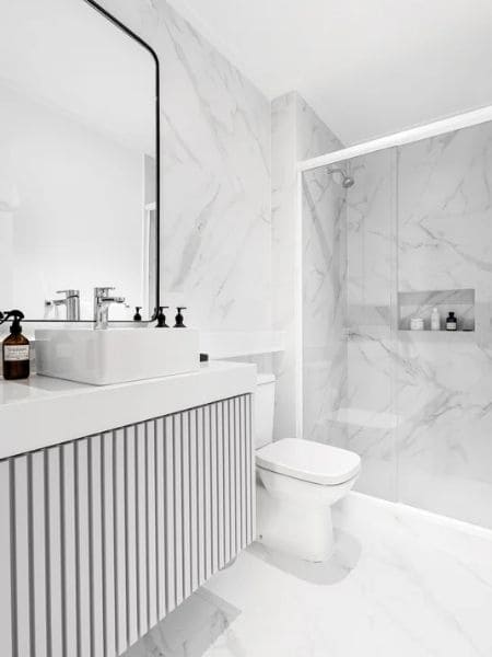 ideias de banheiro pequeno chique para apartamento
