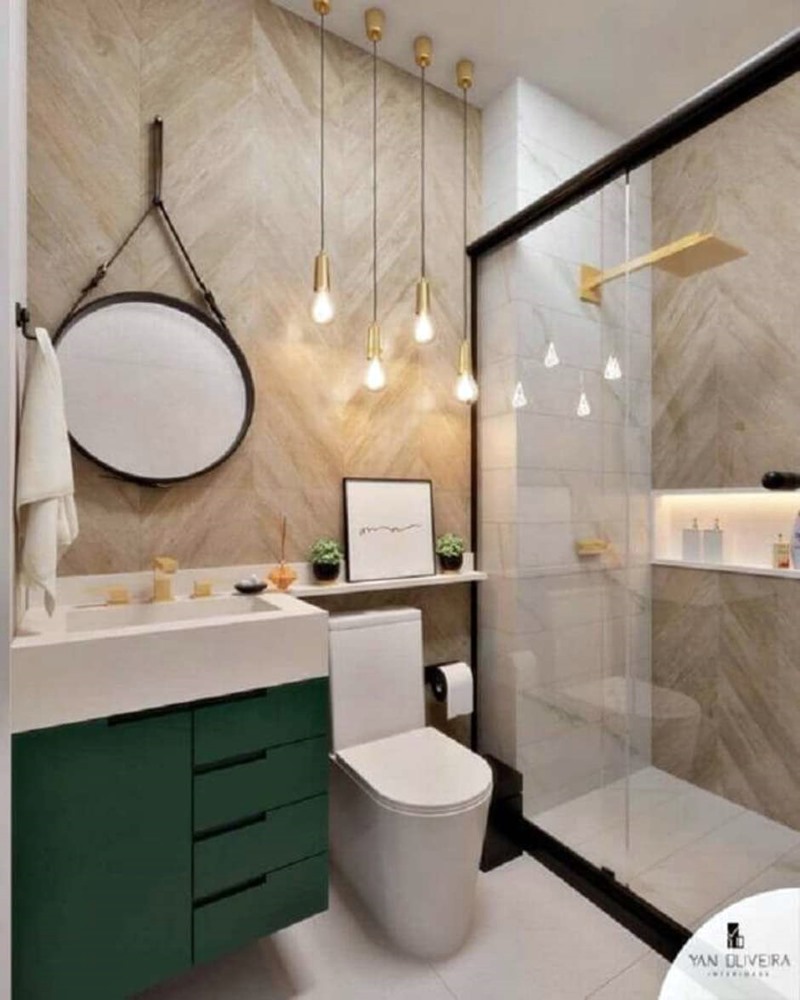 banheiro pequeno com revestimento claro