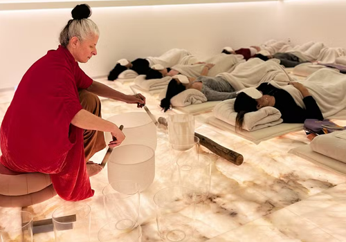 Sound Healing vs. Meditação Tradicional: Qual a Diferença?