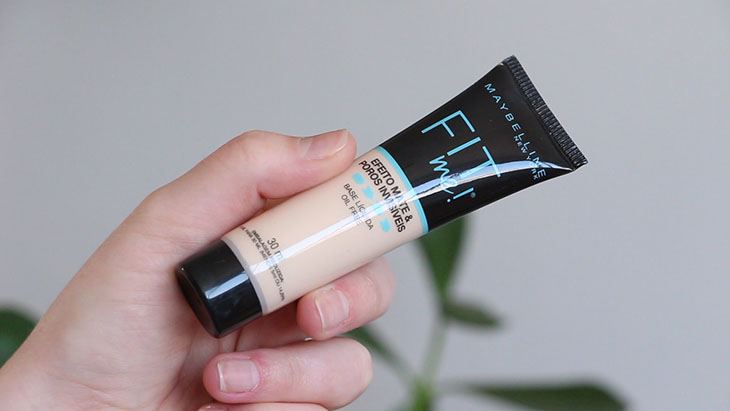 qual base comprar para pele com dermatite