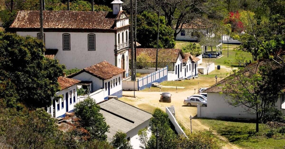 Vila de Biribiri: Um Guia Completo para Explorar o Patrimônio Histórico de MG
