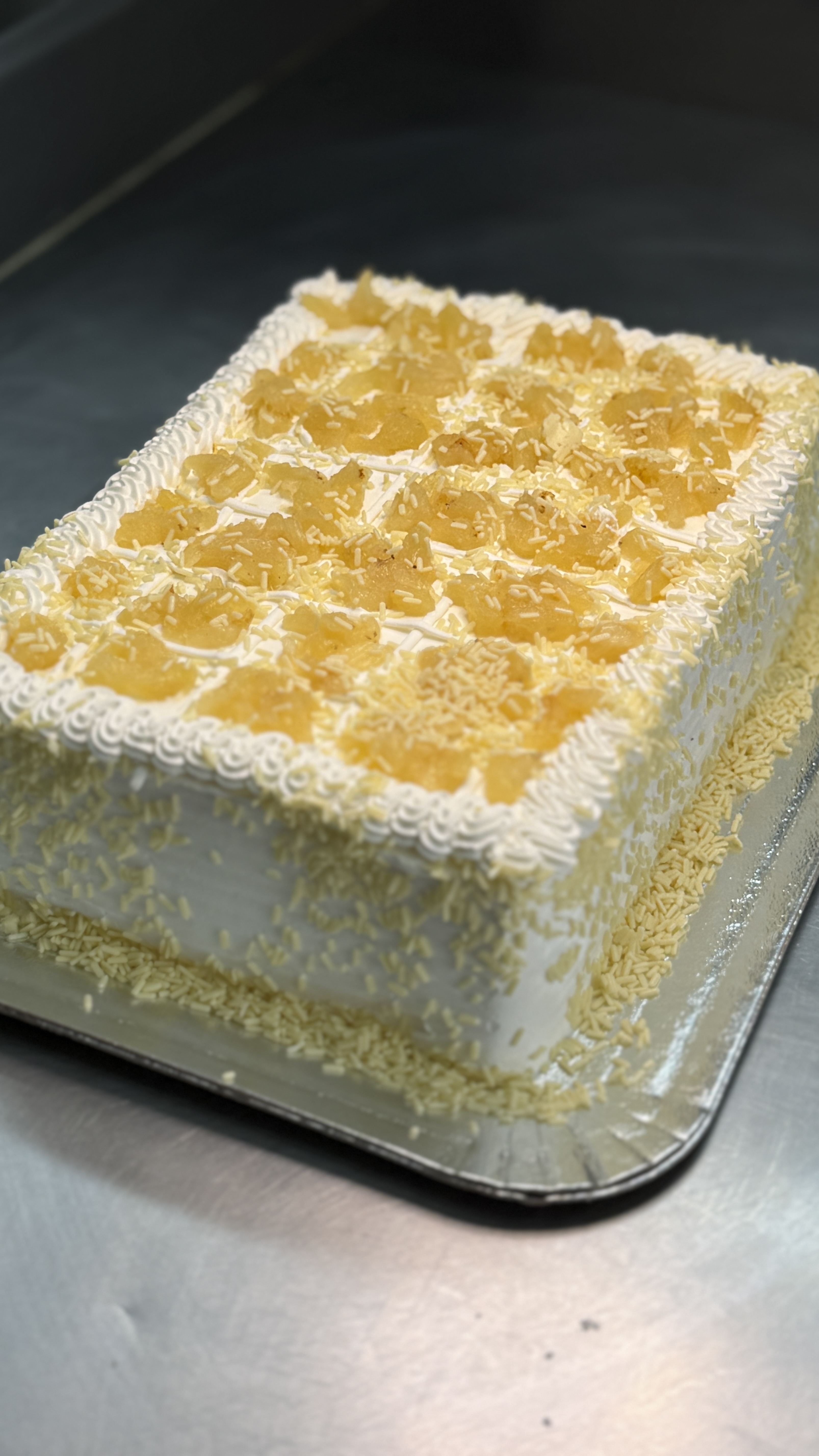 Decoração de Bolo de Abacaxi: Ideias Criativas