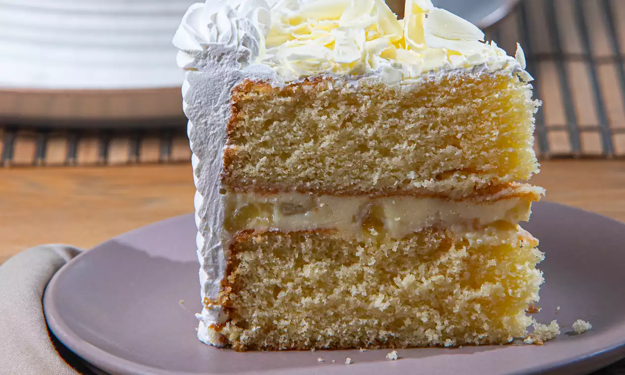 Bolo de Abacaxi com Coco: A Combinação Perfeita