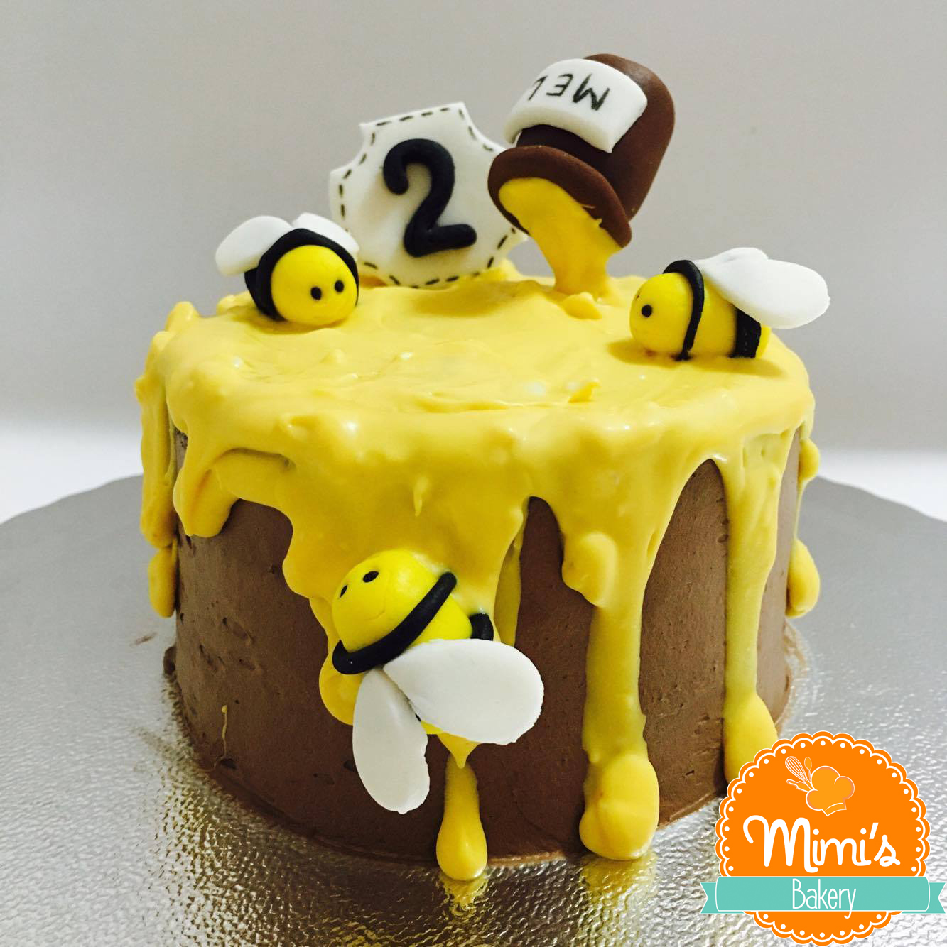 Decoração de Bolo Abelhinha com Chantilly: Passo a Passo