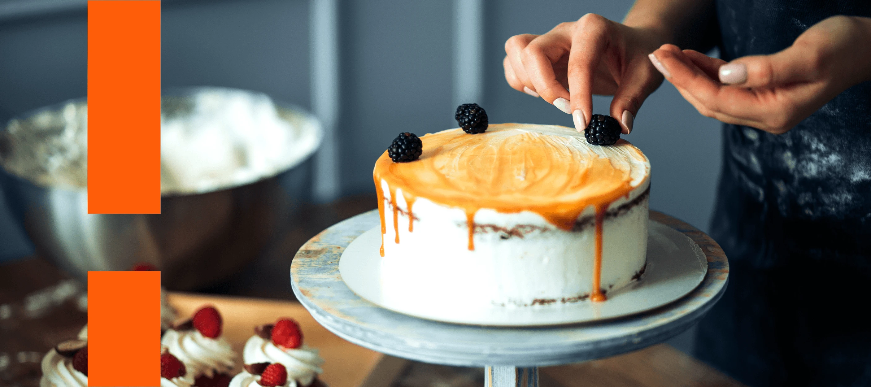 Chantilly vs. Ganache: Qual a Melhor Cobertura para o Seu Bolo?