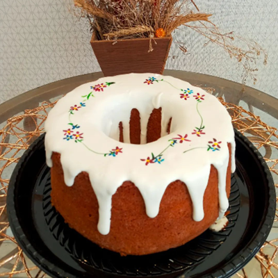 Chantilly vs. Ganache: Qual a Melhor Cobertura para o Seu Bolo?