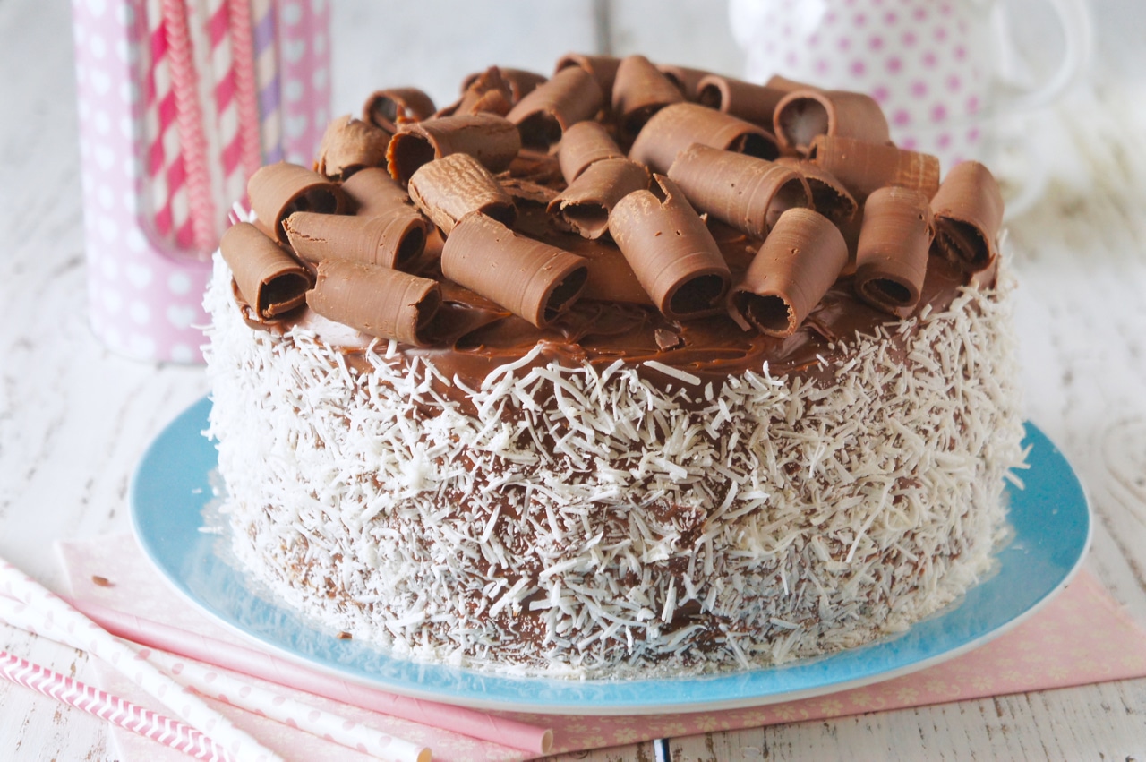 bolo decorado em casa