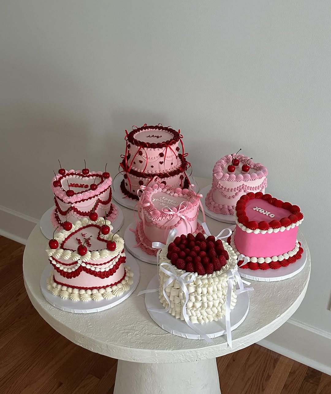 Decoração de Bolos com Flores Naturais: Tendências e Dicas