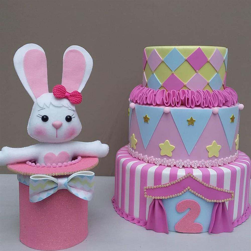 Bolo Fake de EVA: Dicas para Iniciantes e Erros Comuns a Evitar