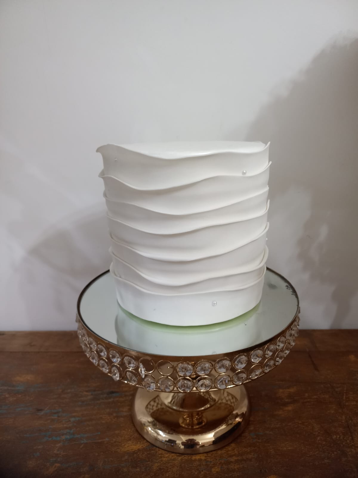 Tamanhos e Medidas de Bolo Fake: Escolha o Ideal para Sua Festa