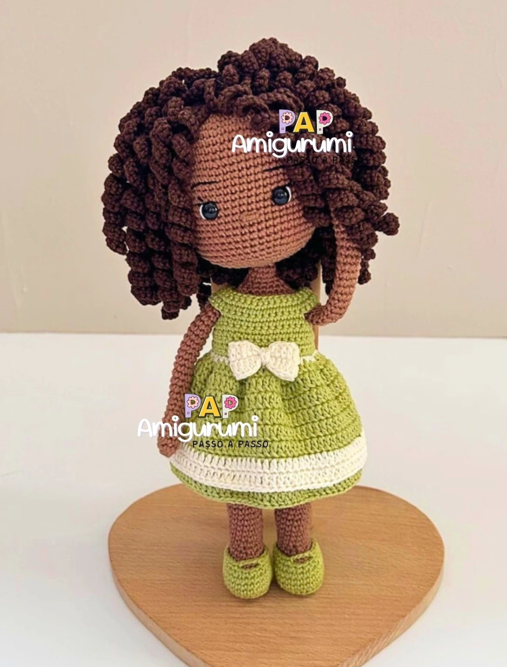 Passo a Passo: Confeccionando Sua Primeira Boneca Amigurumi (Modelo Mel)