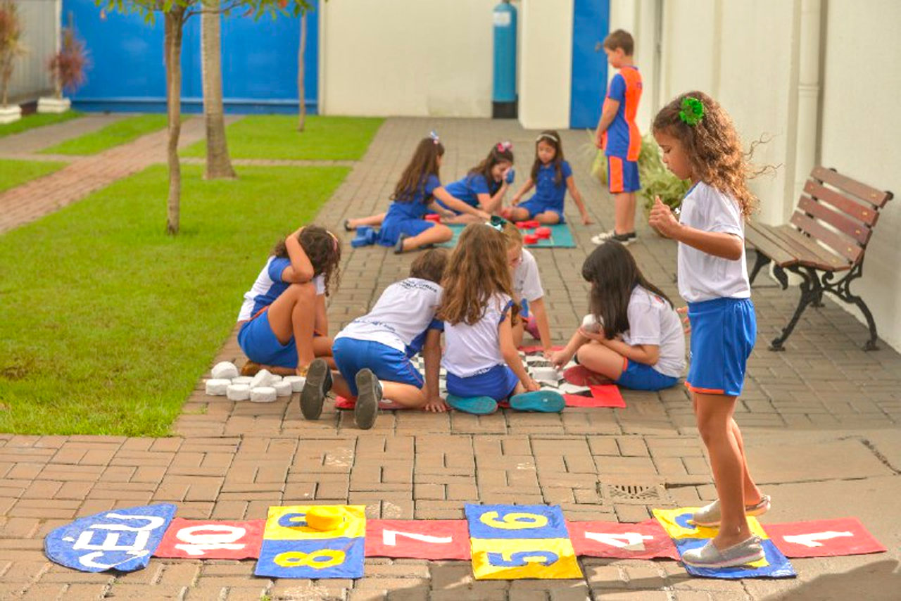 jogos educativos para crianças pequenas