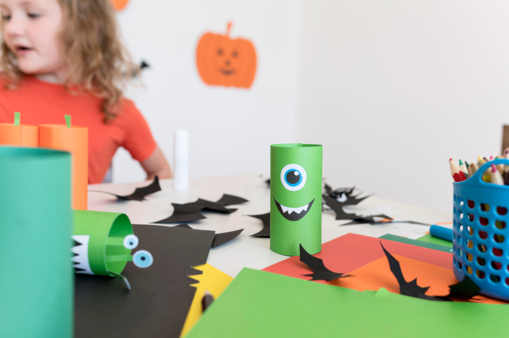 como fazer brinquedos com material reciclado