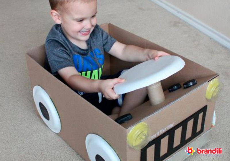 brinquedos de papelão