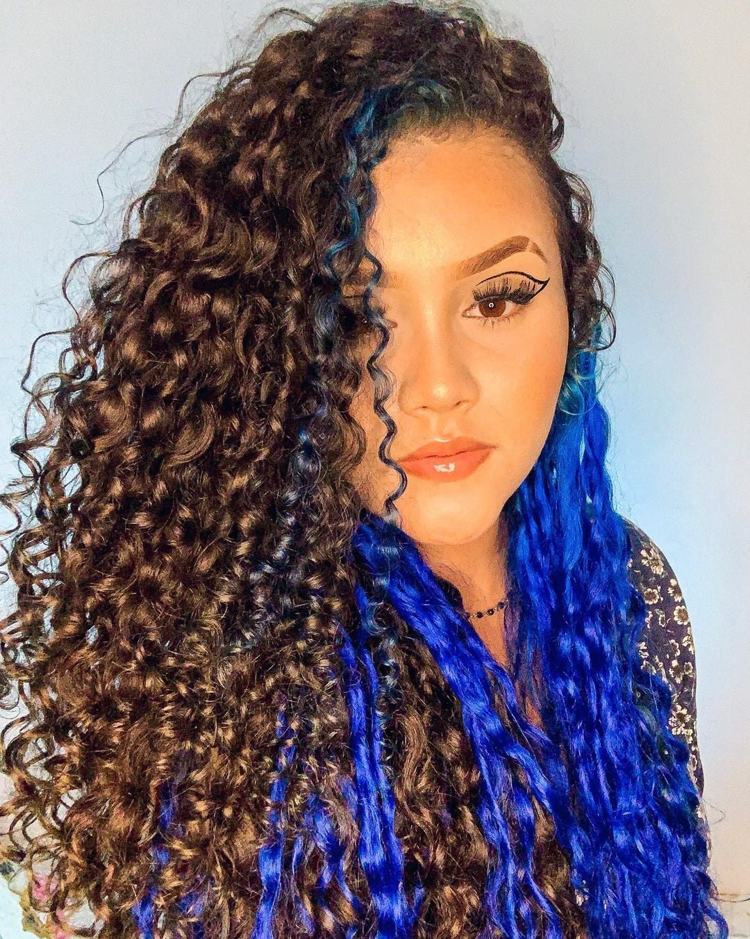 Cabelo Azul: Dicas Essenciais de Manutenção para uma Cor Duradoura