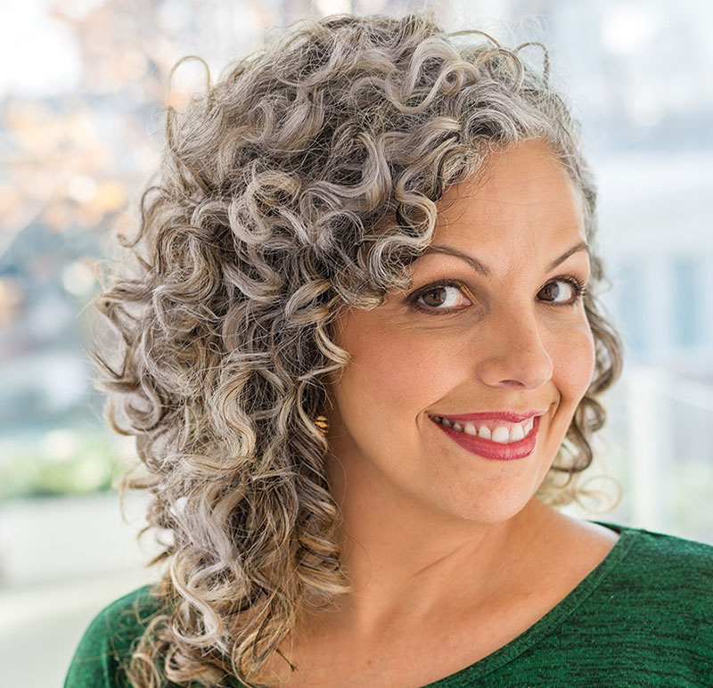 Os melhores shampoos matizadores para cabelo grisalho em 2026