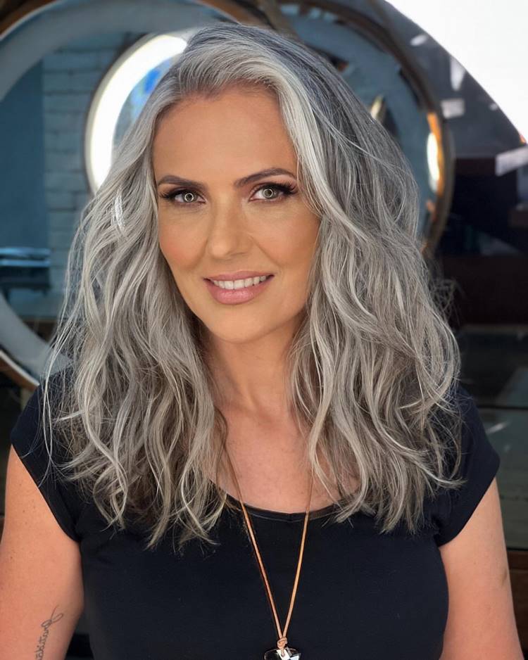 Cabelo Branco Feminino