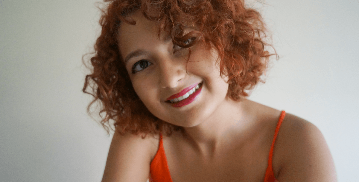 cabelo curto cacheado