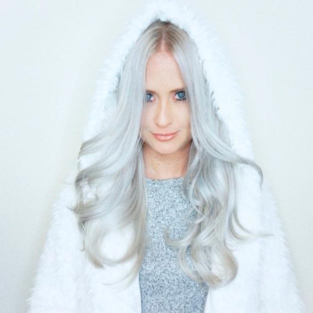 cabelo nevou feminino buzz cut cacheado