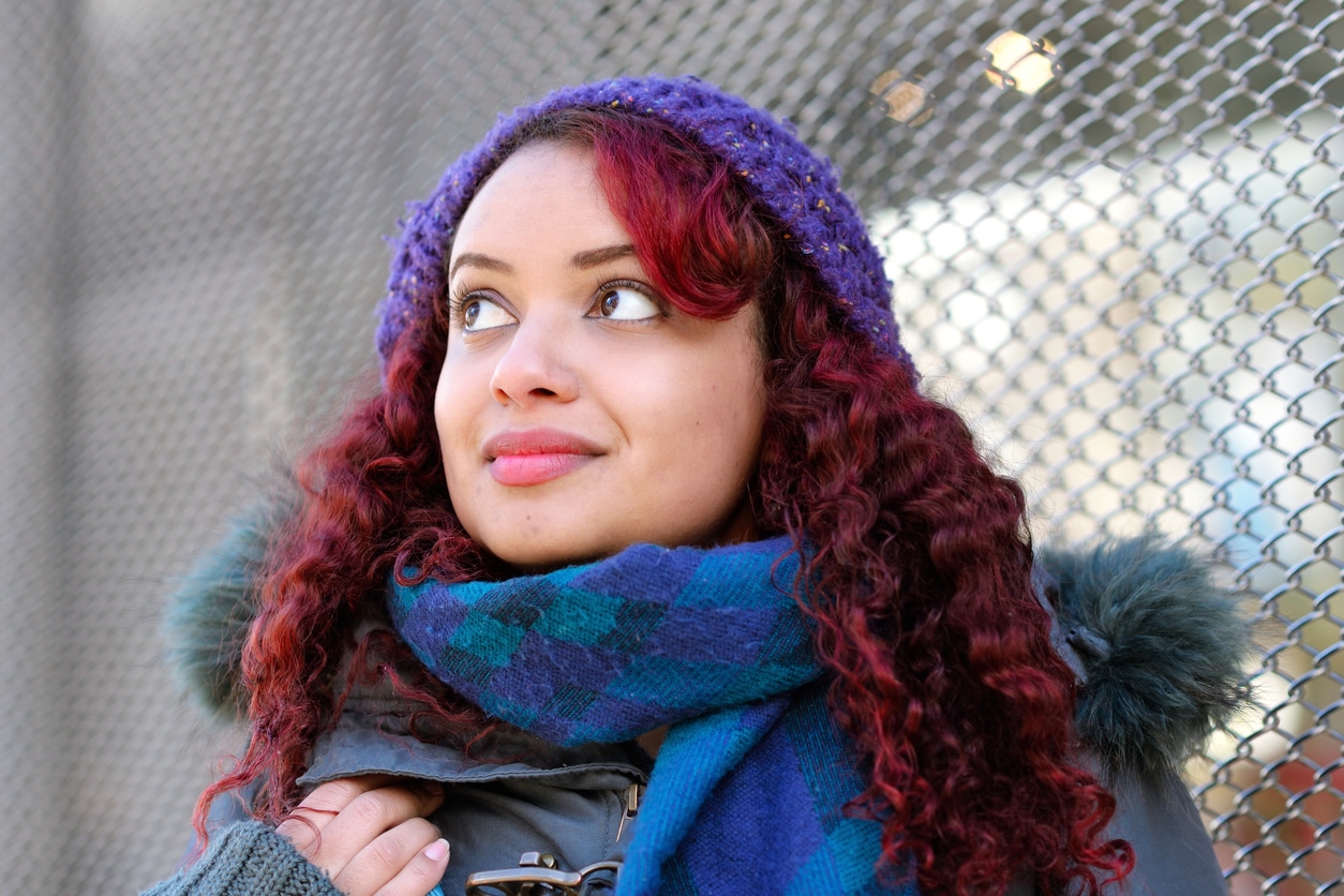 Rotina de Cuidados Essenciais para Manter seu Cabelo Marsala Sempre Vibrante