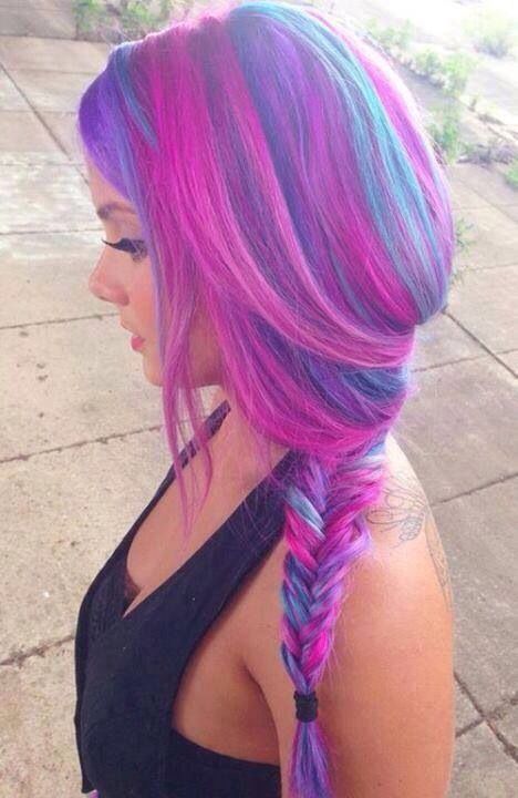 ideias cabelo metade azul metade rosa
