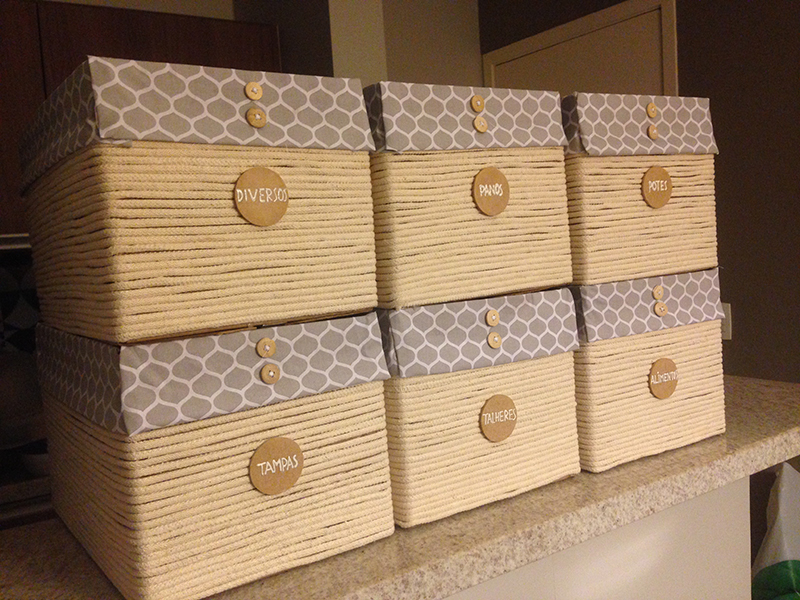 caixa organizadora com papelão