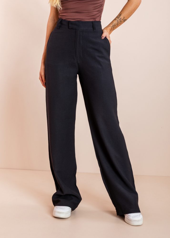 calça pantalona preta