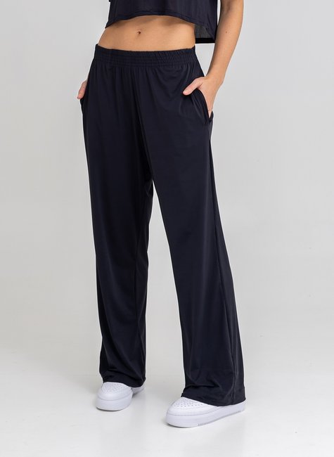 Looks com Calça Pantalona Preta: Do Trabalho ao Happy Hour