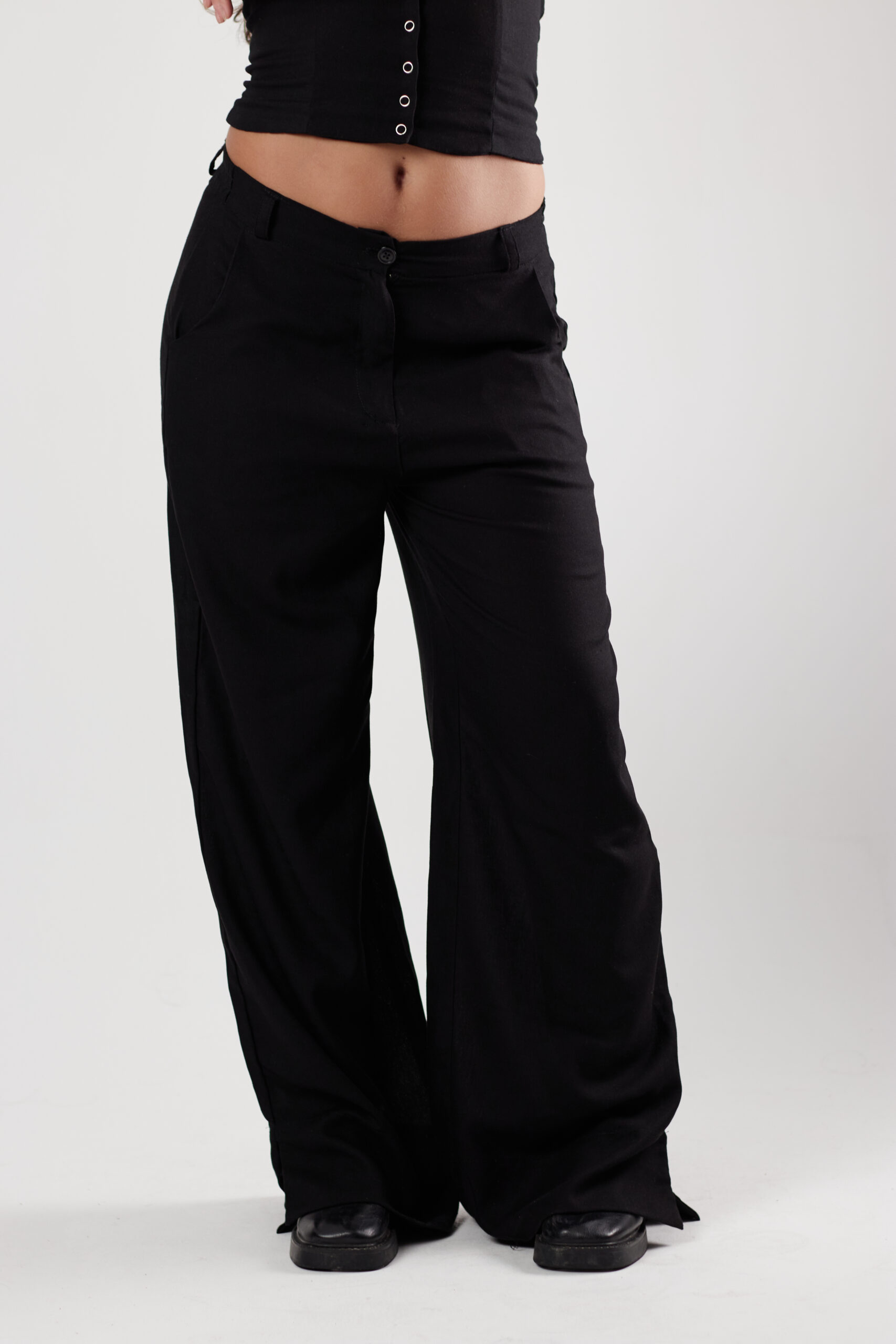 Looks com Calça Pantalona Preta: Do Trabalho ao Happy Hour