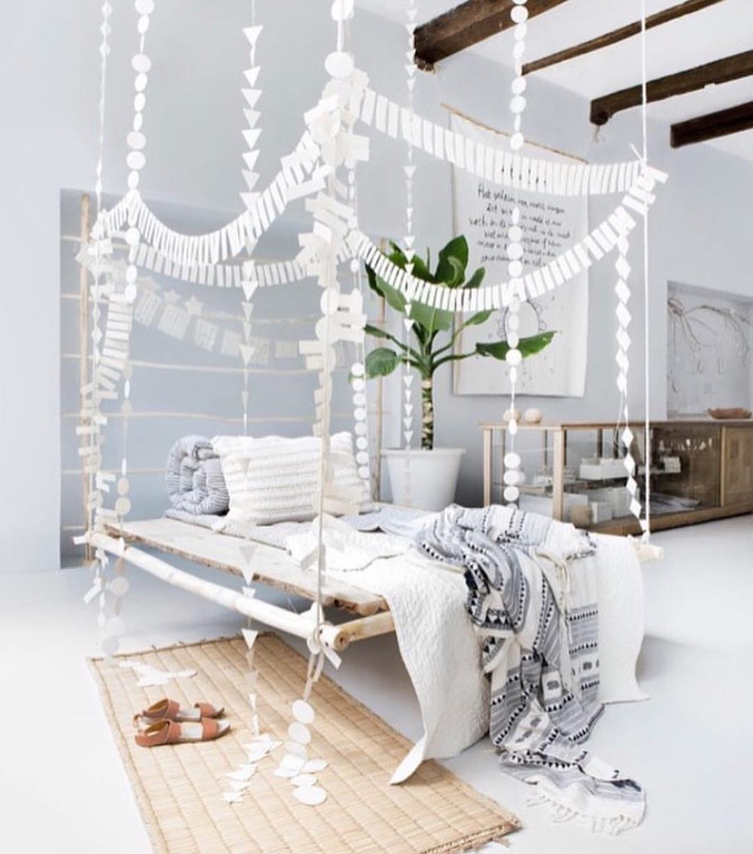 cama suspensa teto preço