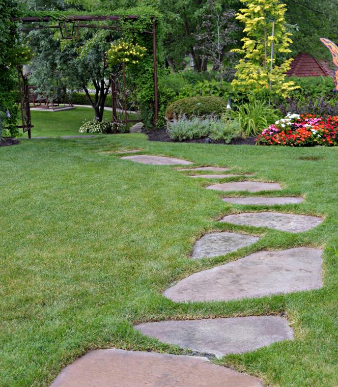 como fazer caminho de jardim com pedras