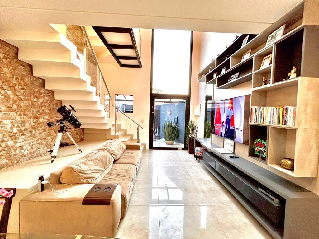 Projetos de cozinhas integradas para lofts