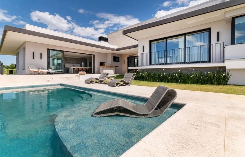 casas com piscinas