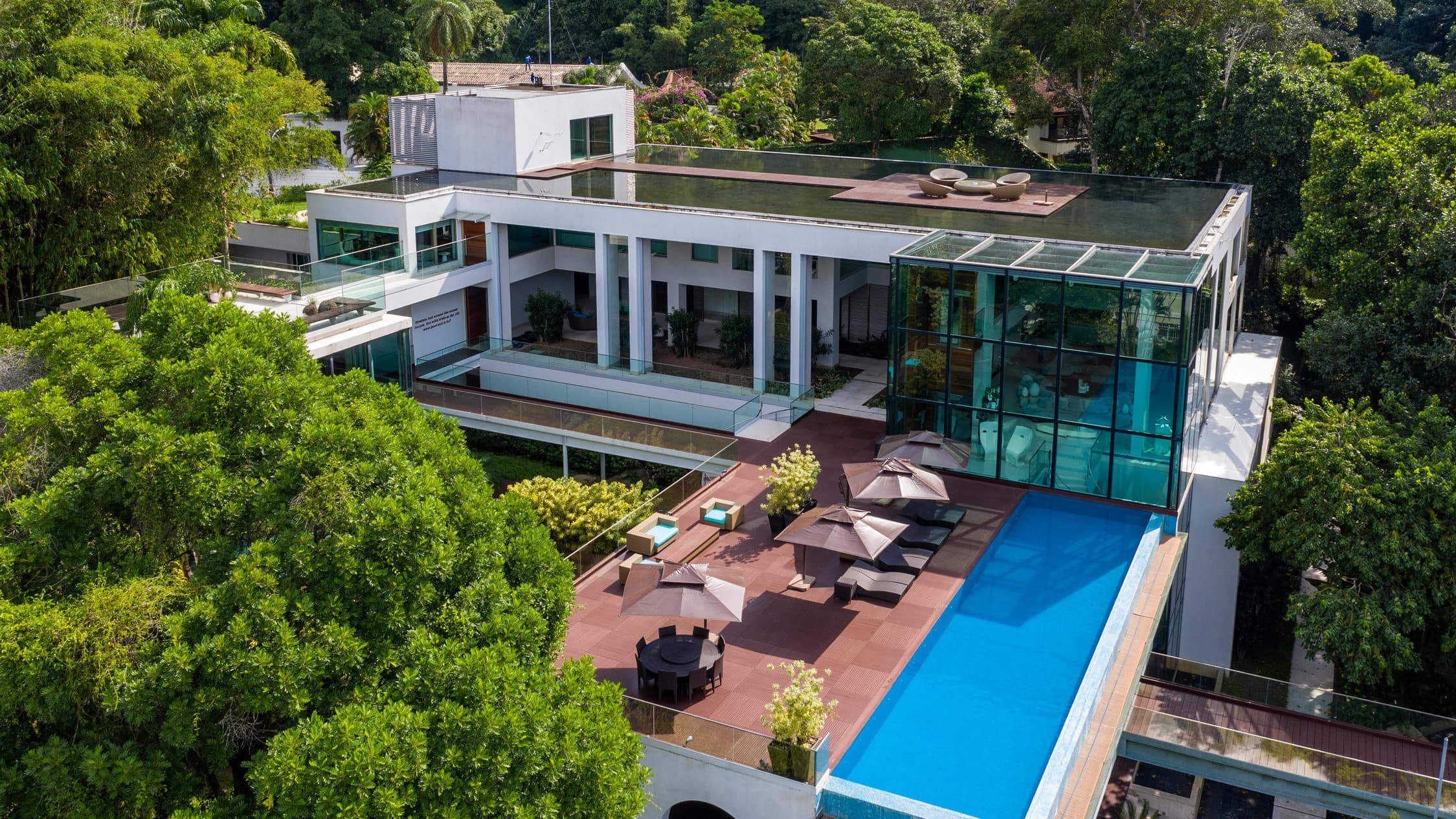 valorização imobiliária com piscina