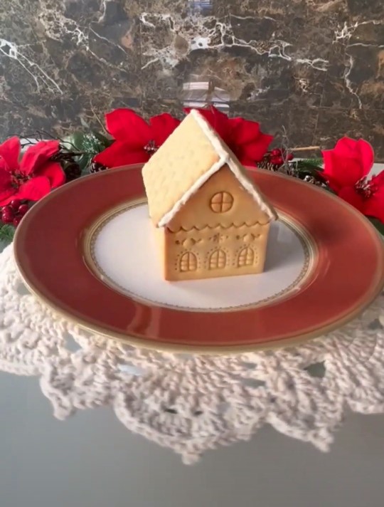 Receita Secreta do Glacê Real para Casinhas de Gengibre que Não Quebram